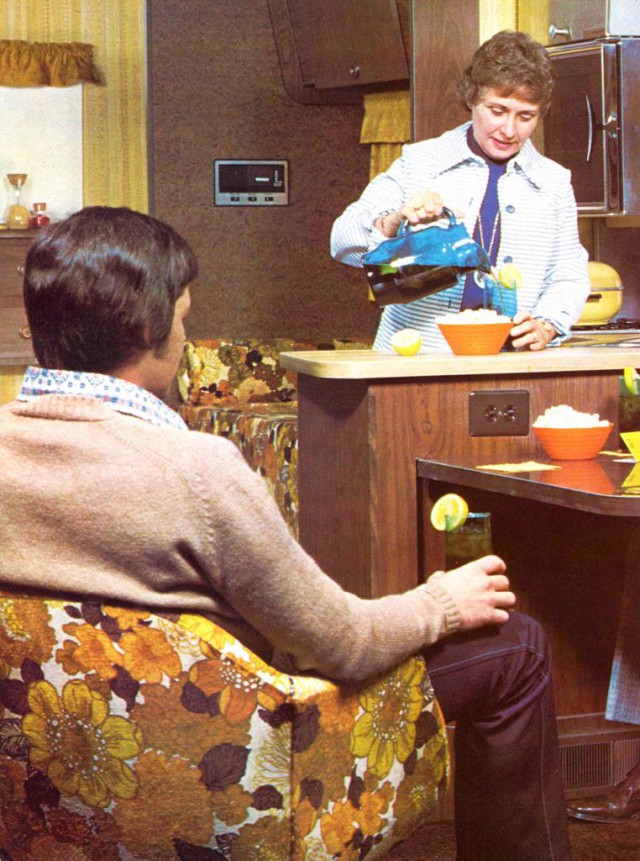 Винтажная реклама кемперов 70-х