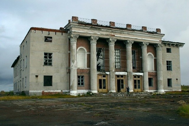 Заброшенная станция спутниковой связи Орбита. Певек, Чукотка