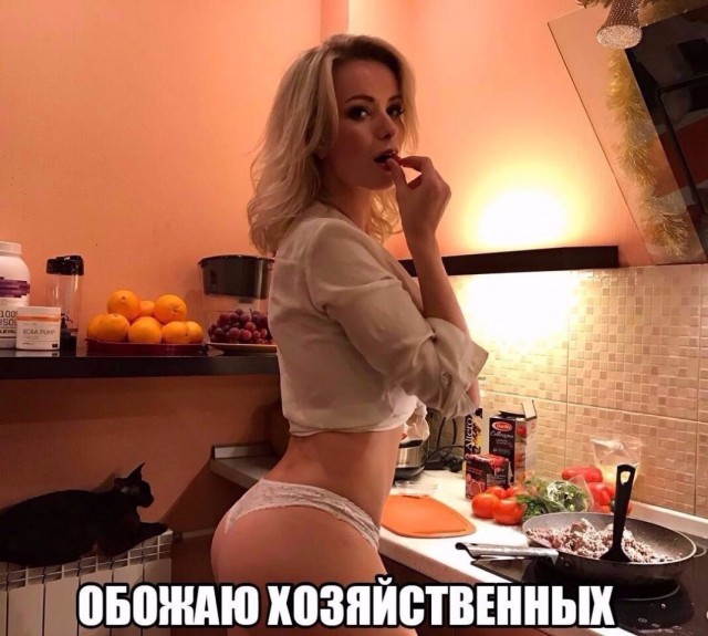 Кухни и их хозяйки (девушки на кухне)