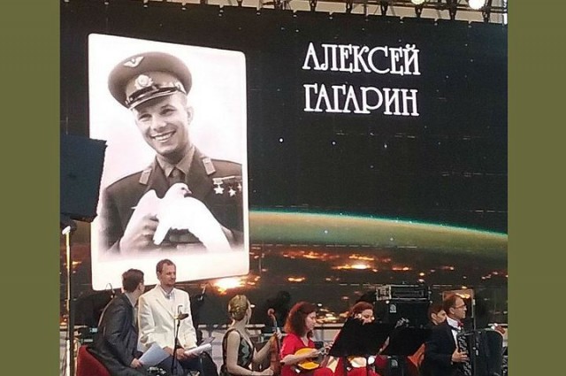 Дочь Юрия Гагарина решила приватизировать его имя