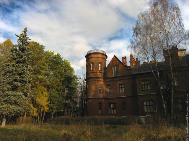Замок Щербатовых. (48 фото)