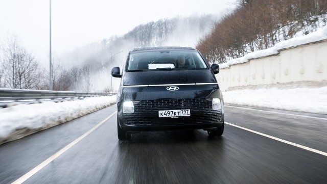 Теперь официально. Первый тест-драйв минивэна Hyundai Staria