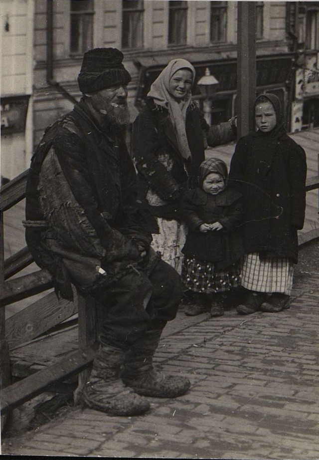 Снимки Захария Захариевича Виноградова. 1910-е. На Волге