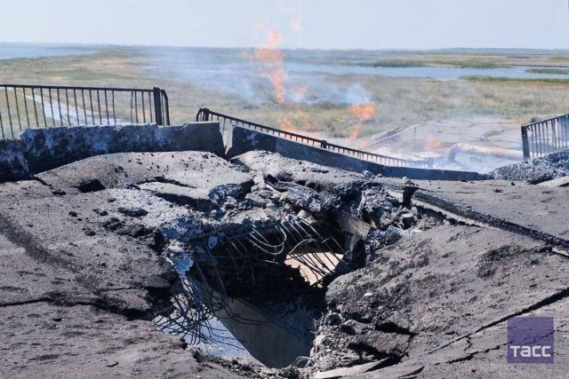 Демократия в опасности!