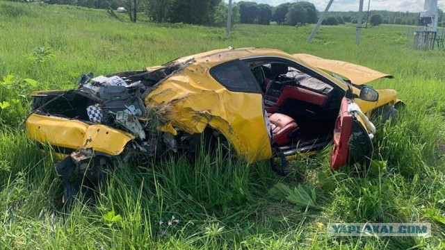 Водителя Maserati, сбившего на остановке под Можайском двоих детей, задержали, возбуждено уголовное дело