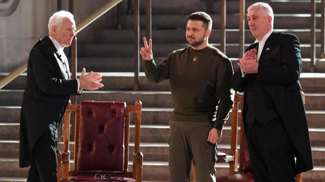 Зеленский заявил о подписании кредитной сделки с Лондоном