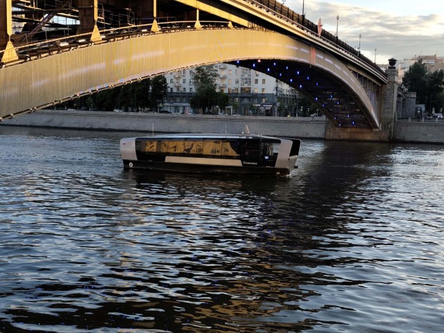 Шляюсь по  Москве
