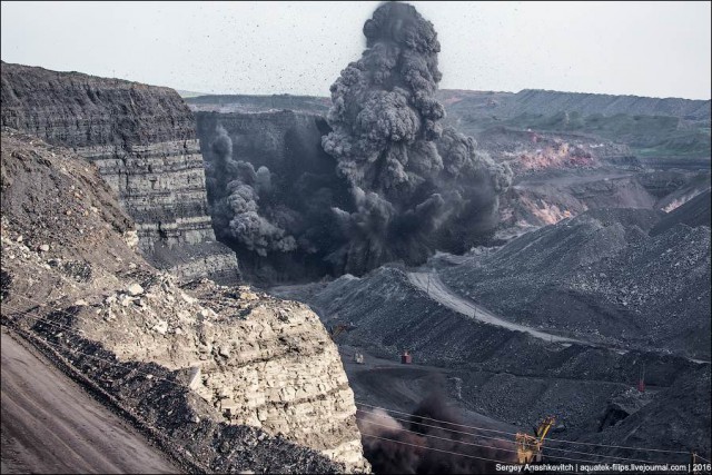 Как в Хакасии добывают уголь открытым способом
