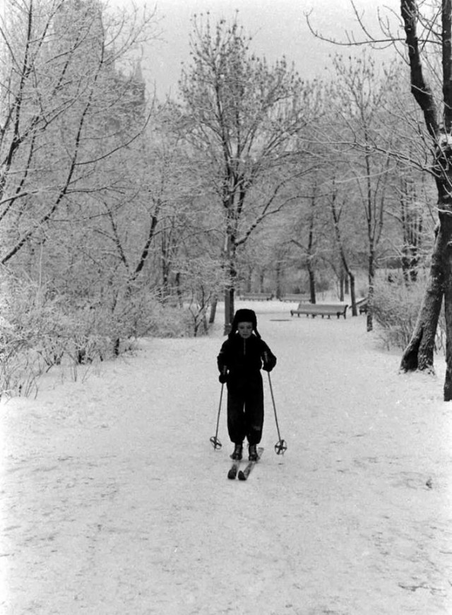 Когда айфонов не было, а снег был, Москва.