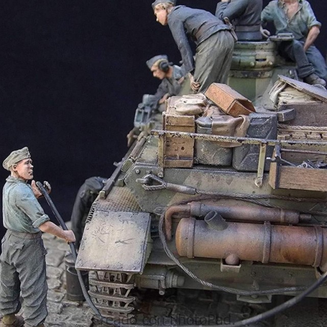 Военно-историческая миниатюра и диорамы