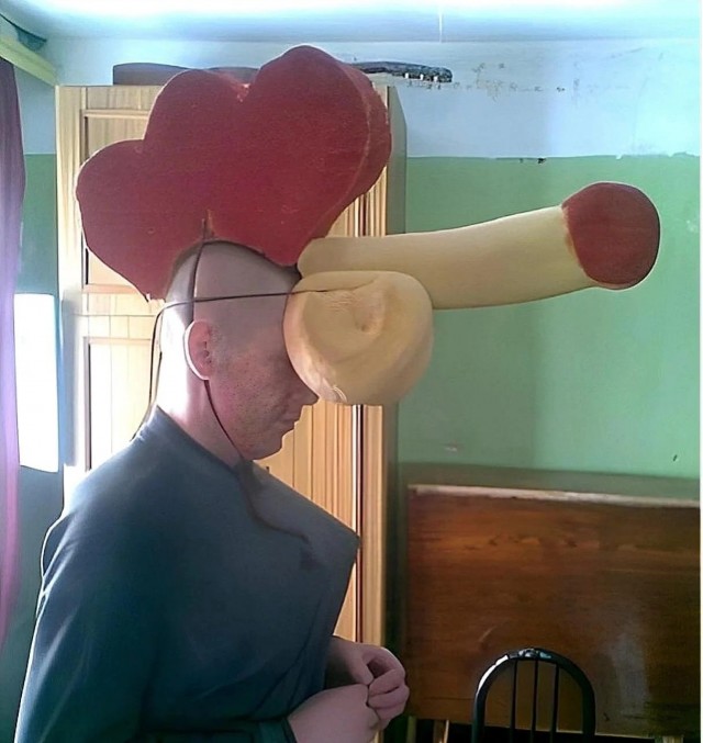 Скол на плите