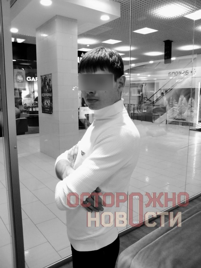 Пьяный водитель влетел в группу подростков в Энгельсе, погибла 15-летняя девочка