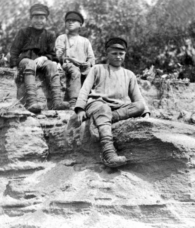 Российская империя в фотографиях. Детство.