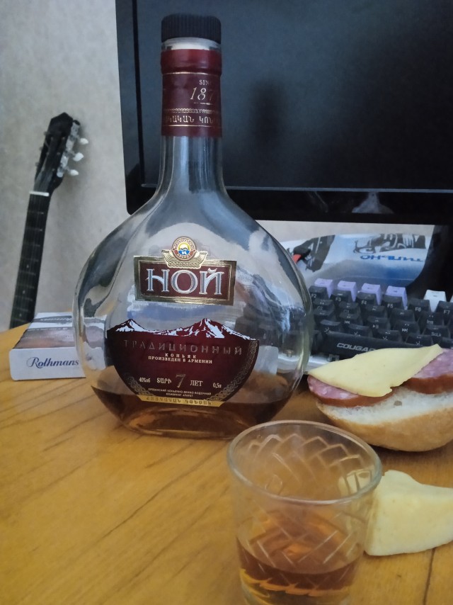 Приглашаю всех к столу