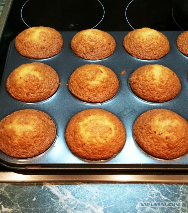 Шведский стол для Ати, Кулинары поздравляют