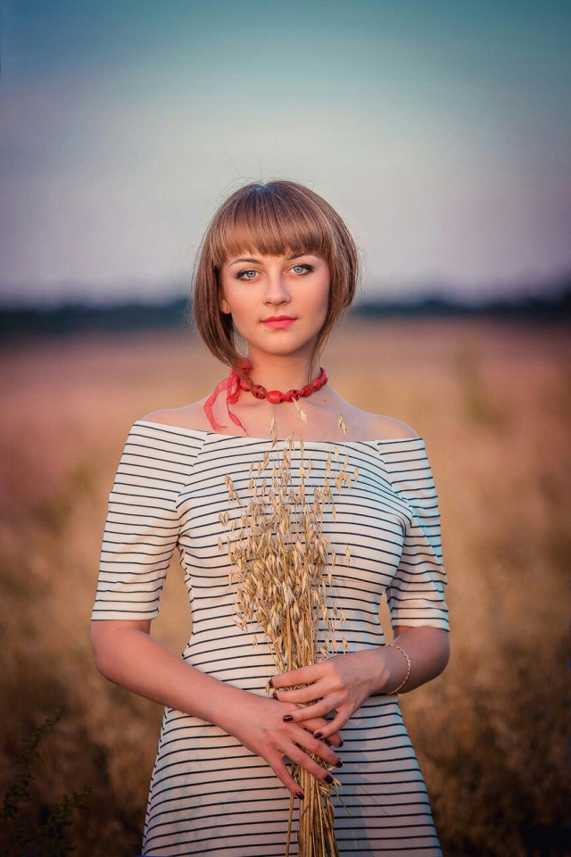 Луга, поля, девчонки