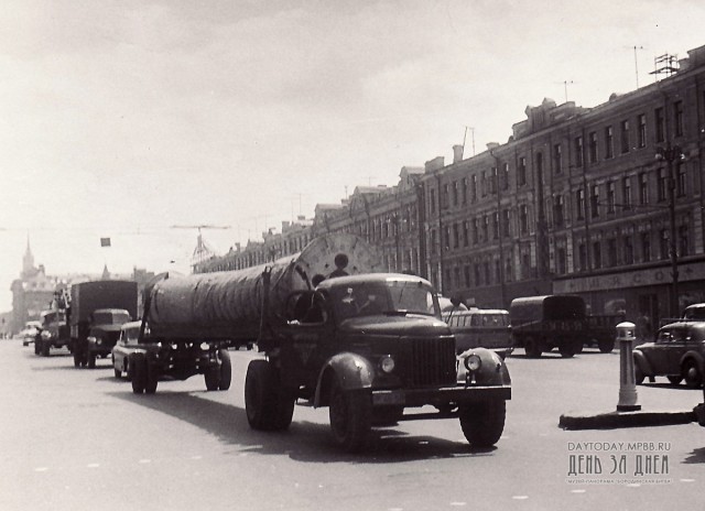 1962. «Бородинская панорама» переезжает в новое здание