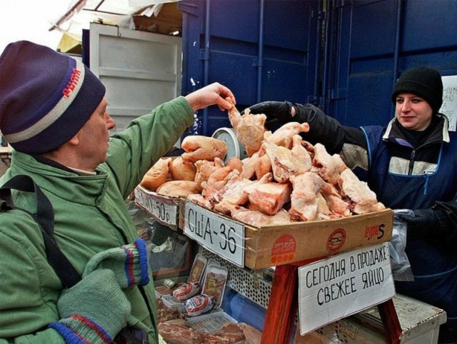 «Ножки Буша»: что скрывали американцы под видом «гуманитарной помощи» России