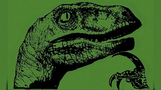Внуки планировали сделать сюрприз бабушке, встретив её в аэропорту в костюме тираннозавров, но она узнала об этом и спланировала свой собственный сюрприз