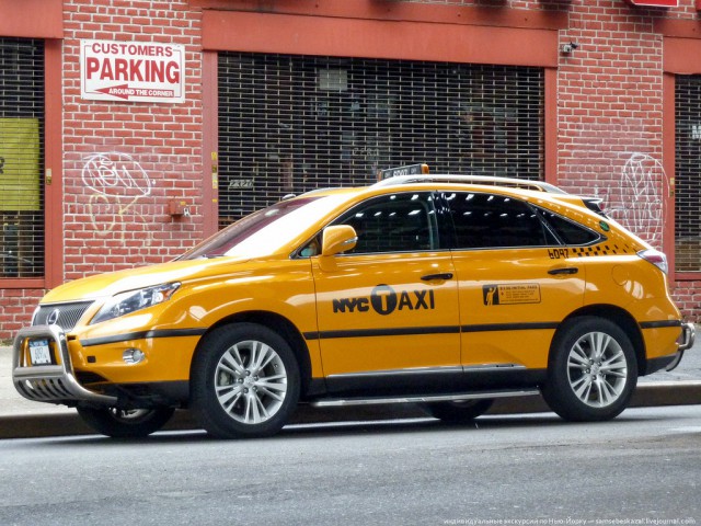 Желтое такси Нью Йорка.