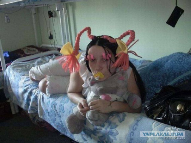 Привет из соцсетей 18+