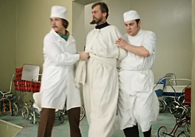 Вот как надо подавать вино!