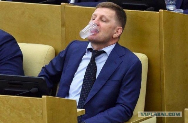 ⚡️ Губернатор Хабаровского края задержан по обвинению в организации убийств