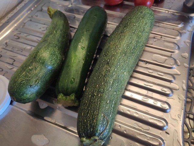 Ещё один рецепт вкусной утилизации кабачков и цукини