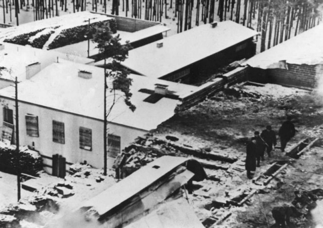 Фотографии связанных с историей Красной и Советской Армии.