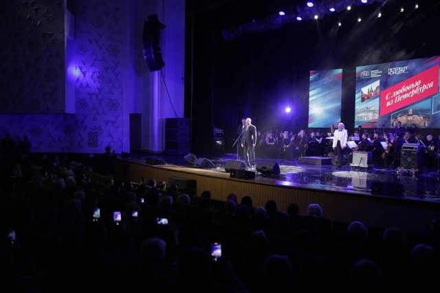 Губернатор Петербурга Александр Беглов привез в Узбекистан российских звезд за 11 миллионов