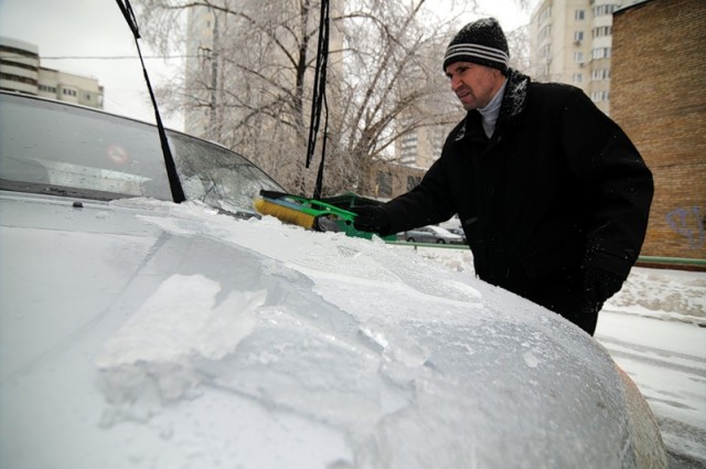 Лед на улицах Москвы