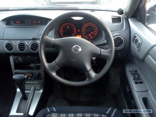 Замена панели на Nissan Expert