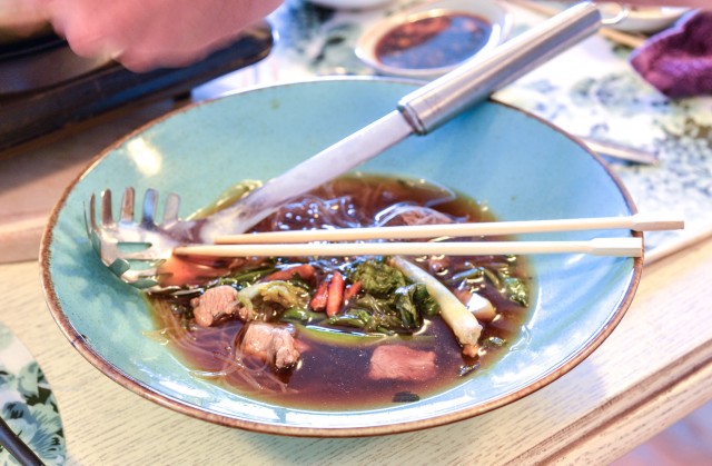 Кулинария: Суки Яки (すき焼き) или если по китайски то: ’горячий горшок’ (火锅)