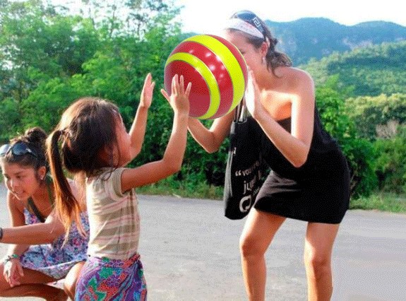 Фотожаба: любопытный парень