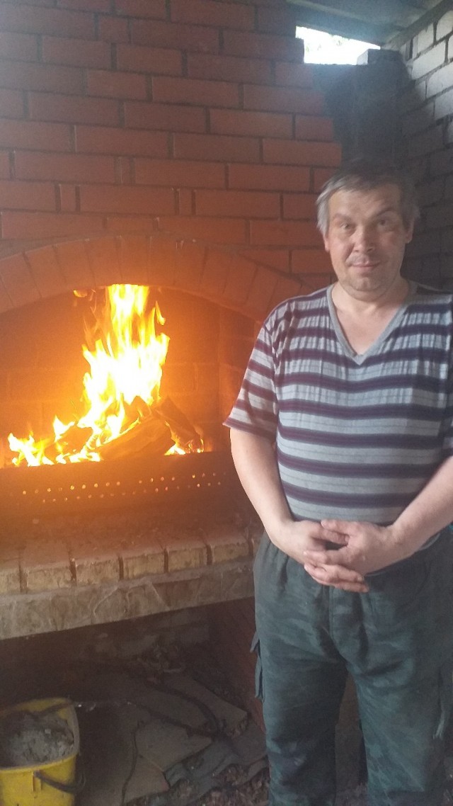 Сбылась мечта идиота, обзавелся камином!
