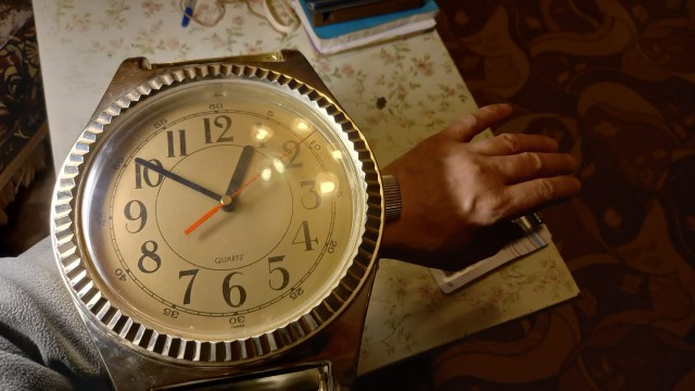 Любите ли вы носить на руке  часы? Ну, у кого есть, конечно