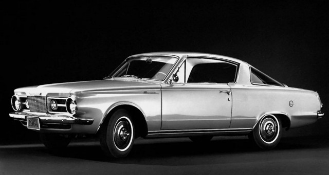 60 лет Plymouth Barracuda