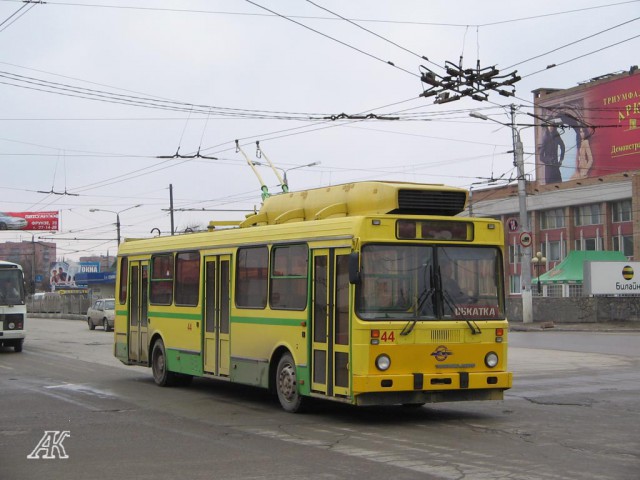 Игра на ЯПе: Угадай АВТО-7