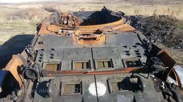 Бронетанковый апокалипсис. Подбитые танки вооружённых сил Новороссии