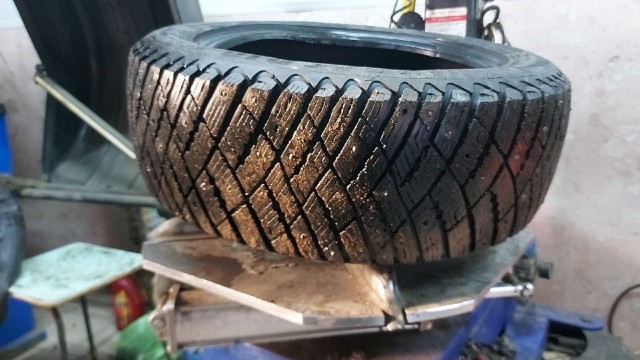 Продайте шину GoodYear ultragrip ice arctic