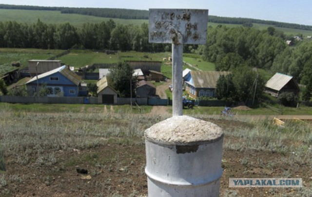 Уникальный индонезийский опыт нефтедобычи вручную...