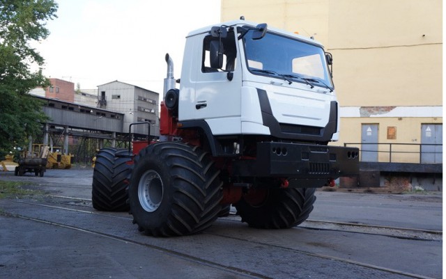 Игра на ЯПе: Угадай АВТО-8