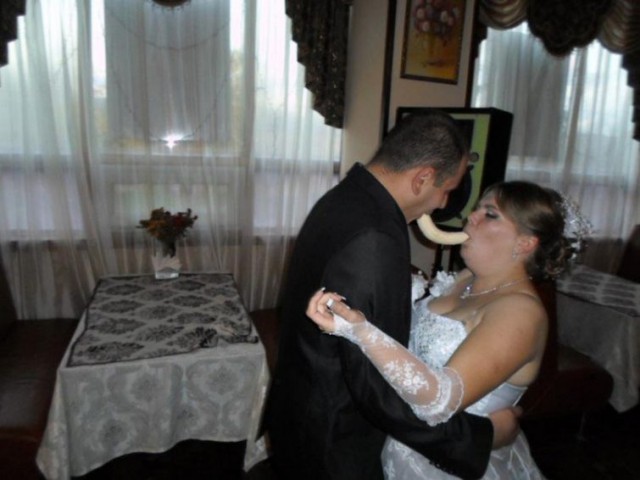 Не всегда смешно. 6 традиций постсоветской свадьбы