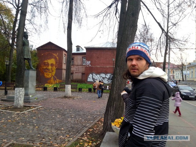 Уличный художник из Перми Александр Жунев умер этой ночью в поезде Москва-Пермь