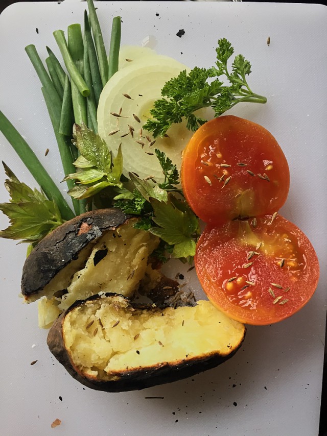 Открытие сезона «сверху без» или мясное жаркое.