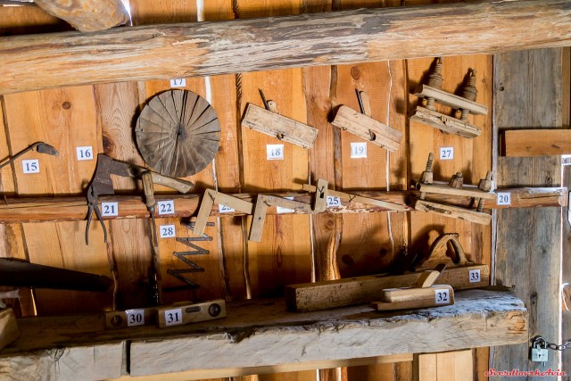 Особенности уральского домостроения и быта