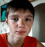 Начинающий певец