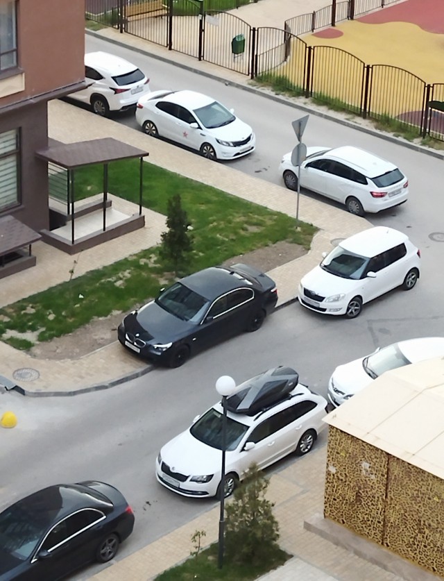 Как быдло паркует свои автомобили