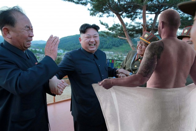 Фотожаба: Эксгибиционист