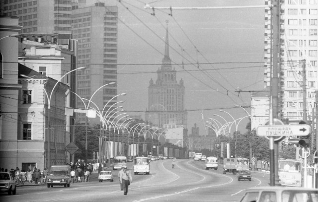 Такой мне запомнилась Москва 1980-х и такими эти места увидел сейчас